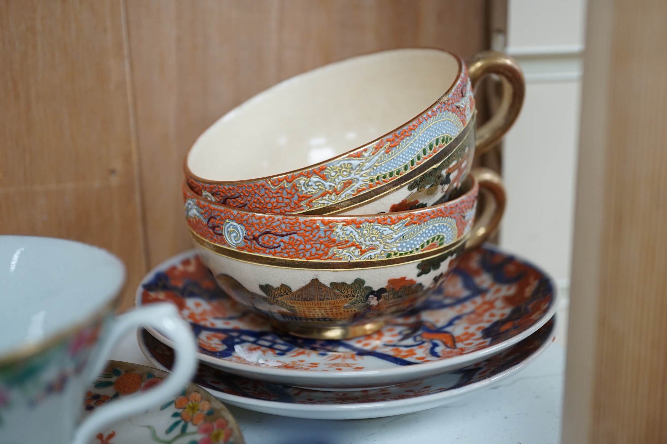 Assorted Japanese ceramics, bowl 31cms diameter